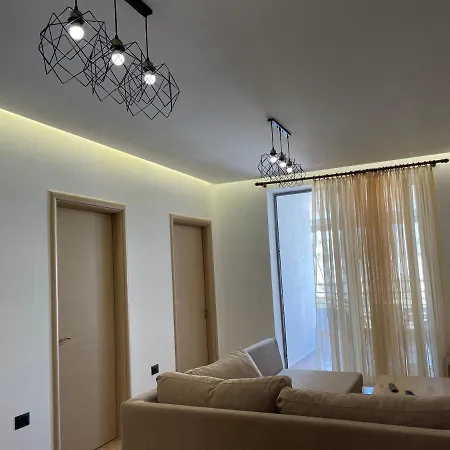 Kozi Hotell *