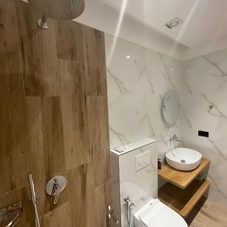 Hotell Kozi Sarandë