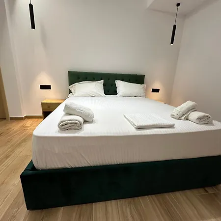 Kozi Hotell Sarandë