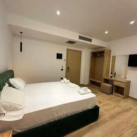 Kozi Отель Саранда