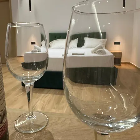 Kozi Ξενοδοχείο *